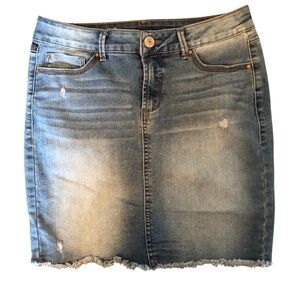 Natural Reflections Comfort Stretch Blue Denim Distressed Mini Skirt sz 6